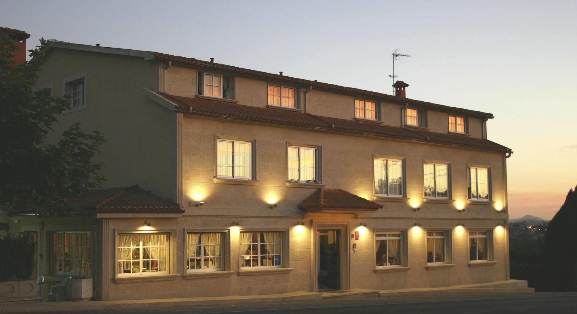 Hotel O Pino Exterior foto
