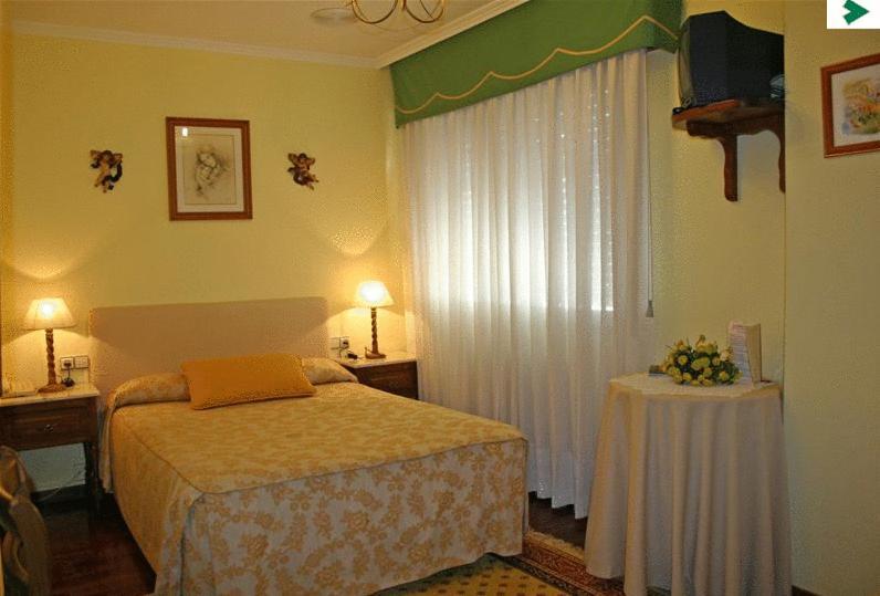 Hotel O Pino Habitación foto